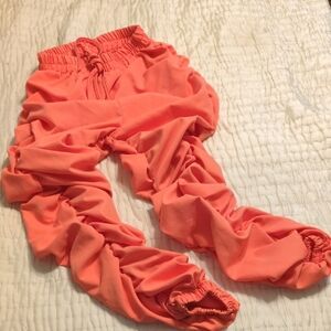 Women's Elastic Waist Zip Leg Slash Pocket Ruched Windbreaker Jogger Pants